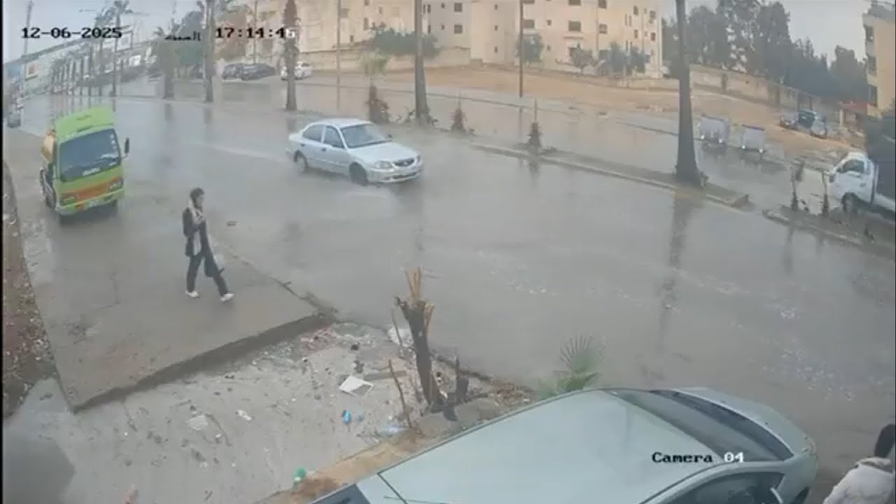 سقوط فتاة في حفرة بشارع الإذاعة والتلفزيون في عمان