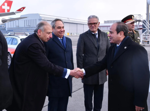 السيسي يصل زيورخ للمشاركة في منتدى دافوس
