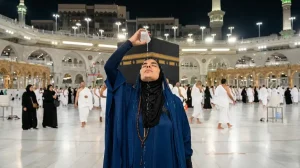 أسرار فيديو جوري بكر في الحرم المكي – سكب ماء زمزم وحقيقة مناسك العمرة؟