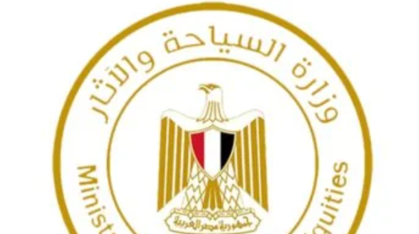 واقعة تسلق توابيت سقارة.. رد السياحة والإجراءات