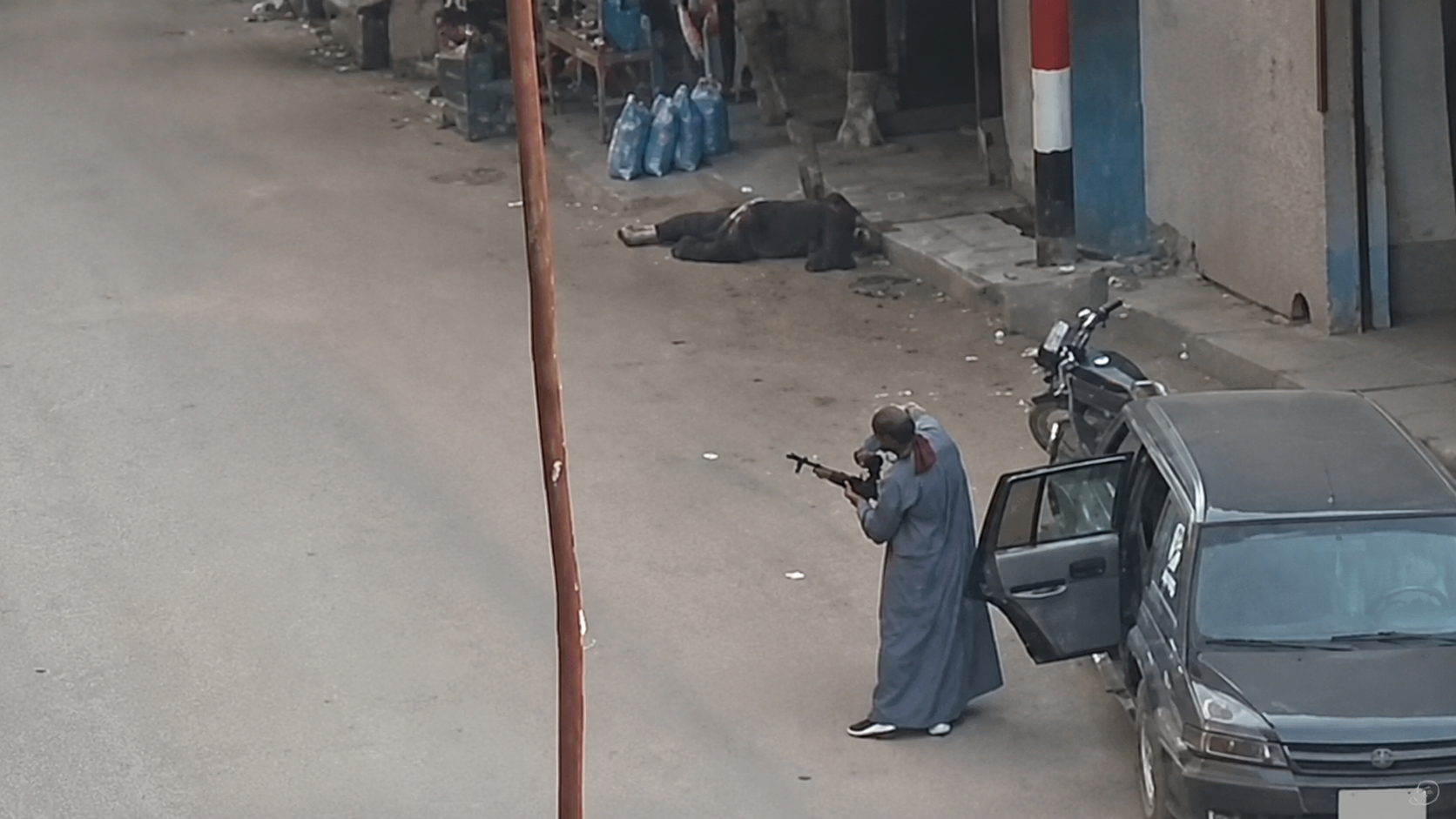 إطلاق نار عشوائي في إدفو يثير القلق.. تفاصيل مقطع متداول وتحذيرات من تداول الشائعات