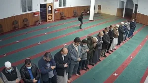 8 سنوات خلف القضبان.. كراهية تتحول إلى دماء داخل مسجد بكندا!