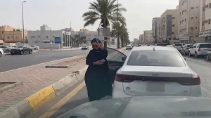 إحالة سيدة سعودية إلى النيابة العامة بعد فيديو أثار جدلًا واسعًا على مواقع التواصل الاجتماعي في السعودية