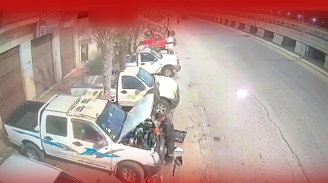 حادث بشع بسبب سائق متهور يدهس مواطن في الشارع