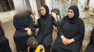 بدموع وحسرة.. والدة طفل الدقهلية تكشف تفاصيل اللحظات الأخيرة: “محمود العيوطى دفع حياته ثمن شهامته”