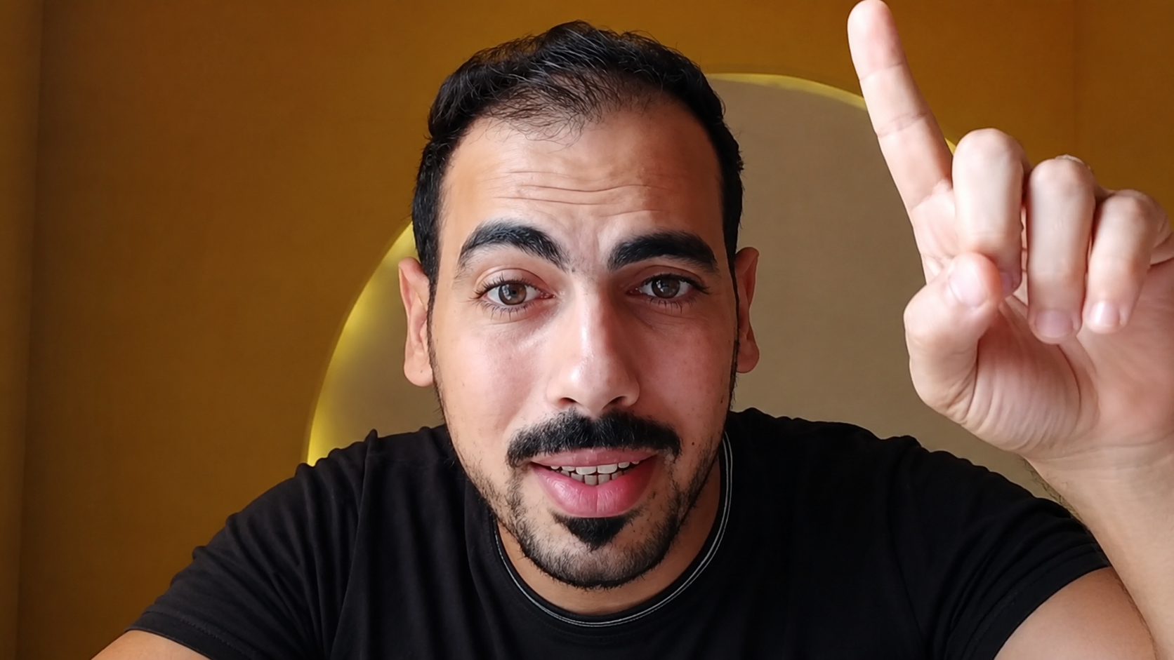 من هو خالد عامر؟ أبرز المعلومات والمحطات التي صنعت شهرة اليوتيوبر الشهير