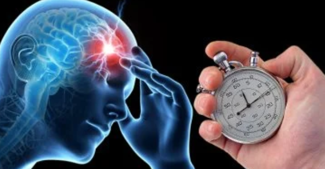 3 عادات مسائية تجنبها لتقليل خطر السكتة الدماغية