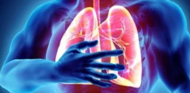 أعراض أمراض الرئة المبكرة.. علامات لا تتجاهلها قبل السعال